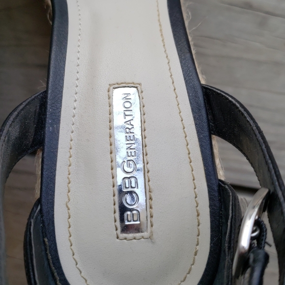 Platforms - Picture 7 of 9